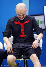 娱乐爱拍vol.4：包贝尔的粉红一天