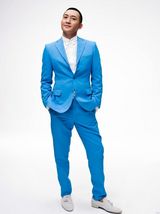 组图：王阳新春写真曝光  宫廷枭雄变身时尚先生