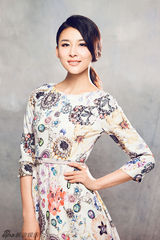 组图：贾青美妆大片尽显端庄唯美气质