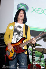 幻灯图：五月天为台北电玩展站台 表演让歌迷疯狂