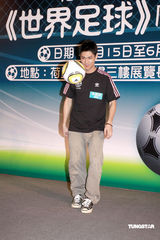 高清：关楚耀谢卫兰寄语祝福 坦言未收其演出邀请