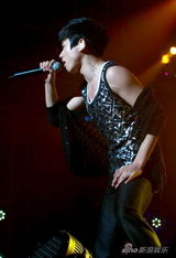 高清：热波音乐节第二天 张杰妖娆献唱