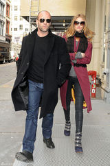 高清组图：惠特莉和男友约会型男靓女街头抢眼