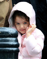 组图：苏瑞光腿穿棉袄出门 要风度不要温度挨冻