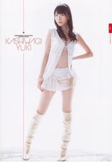 组图：AKB48成员性感加冕照曝光