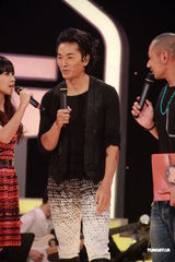 组图：《劲歌金曲》录影 容祖儿郑伊健亮相