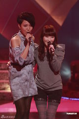 组图：钟舒漫刘璇录制节目 李治廷苦练舞功受邀