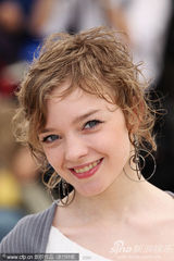 幻灯图集：《你是我的欢乐》记者会 女主角清新亮丽