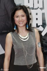 组图：郑少秋新剧与邵美琪激吻 陈豪陈茵媺避忌