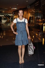 高清组图：港姐入围佳丽做发型 朱晨丽否认贪慕虚荣