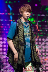 组图：神话合体回归夺《Countdown》冠军风采依旧