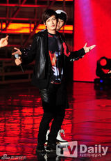 组图：EXO与2PM等唱响亚洲音乐节劲歌热舞