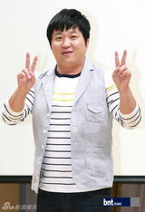 组图：韩星高贤贞等出席《Go Show》记者招待会