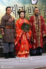 组图：韩剧《近肖古王》6日播出 甘宇成等出演