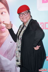 组图：王祖蓝将赴日本与女友庆生 肥妈继续吸金