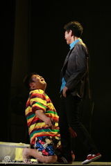 组图：话剧版《非诚勿扰》首演 潘长江巩汉林助阵