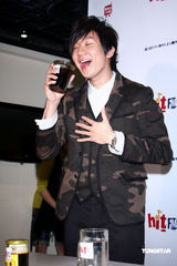 高清：林俊杰失声痊愈后复出 澄清与女助手绯闻