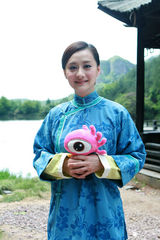 高清图：陈德容《下辈子还嫁给你》横店探班