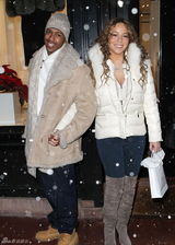 高清组图：玛利亚-凯莉和老公购物过圣诞