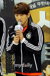 组图：神话六成员参加《神话广播》公开拍摄