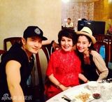 组图：电影明星爱名模 直的弯的都逃不过