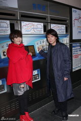 组图：郁可唯新歌MV出演小女人 伍佰跨刀拍摄