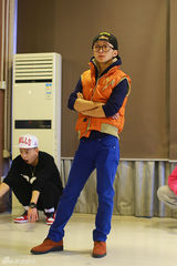 组图：快男巡演北京站彩排 华晨宇继续火星面