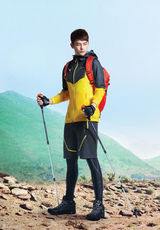 高清组图：徐仁国朴敏英携手拍户外写真活力足