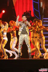 周杰伦五月天首度同台 林俊杰萧敬腾等助阵