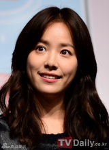 组图：韩星韩智敏为电影《Ending Note》献声