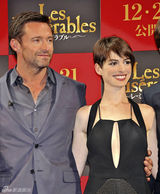 组图：《悲惨世界》东京首映 杰克曼海瑟薇现身