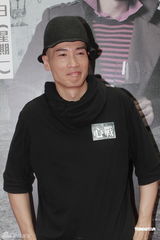 组图：郑少秋新剧与邵美琪激吻 陈豪陈茵媺避忌