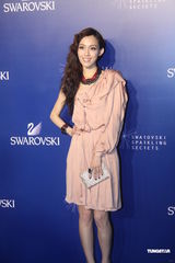 组图：黄立行否认与徐静蕾婚讯 称妨碍结识新女生