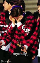 组图：少时等热爆首尔歌谣大奖 EXO大赢洒泪