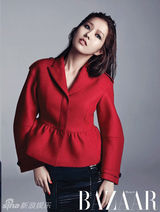 组图：韩星李真时尚写真演绎冷艳吸血鬼