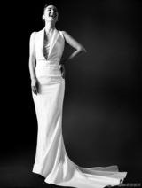 组图：黄曼复古妆容拍写真 优雅从容显舞后气场