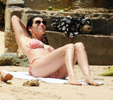 高清组图：凯莉-布鲁克秀条纹比基尼 湿身性感