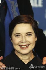 高清组图：柏林评审团成员发布会 小金熊奖杯闪耀