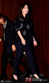 组图：韩星韩智敏为电影《Ending Note》献声