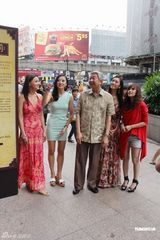 组图：蔡澜参观吉隆坡特色街道品尝榴莲果酱