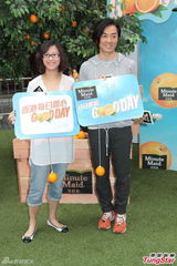 组图：郑伊健恭喜林嘉欣再得千金 暂无心生子