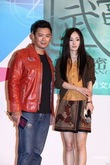 组图：杨幂获赞有功夫细胞 樊少皇为打戏脚趾骨折