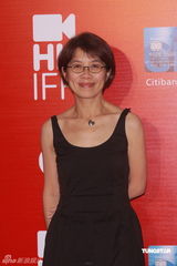 高清图：香港电影节开幕红毯 汤唯鲍起静等群星汇聚