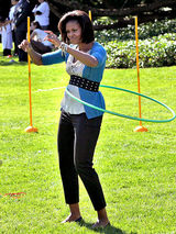 幻灯组图：麦当娜夜游伦敦 金-卡戴珊庆生