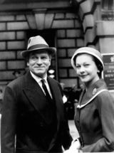 组图：费雯-丽诞辰百年 百张美图再现佳人一生