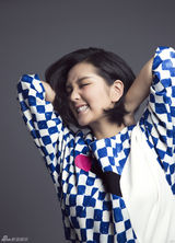 组图：何洁《不可能的人》首播 抚平记忆伤痕