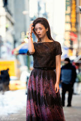 组图：蒋欣纽约街拍大片造型多变气场足