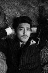 组图：中国版苏志燮隋咏良大片帅气有型