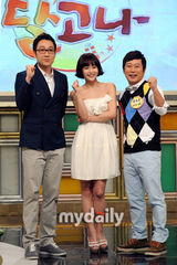 组图：韩SBS台真人秀节目将开播 李英雅甜美主持