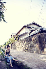 高清组图：李小冉日本风尚大片 新造型清新脱俗 